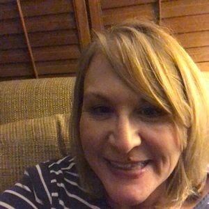 Meet your Posher, Dana